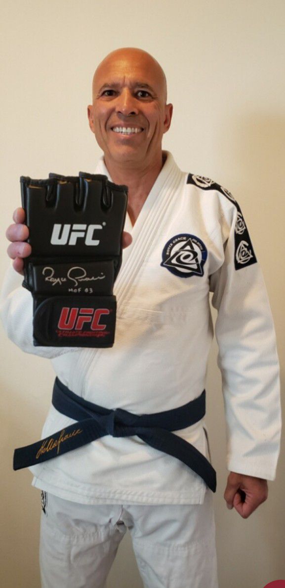 Royce Gracie Autograph UFC Glove