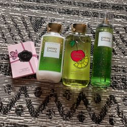 Bath And Bodyworks Set