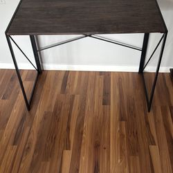 Collapsible Computer Desk