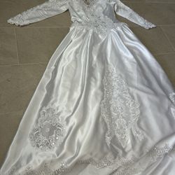 Snow White Lace Pearl& Satin Bride Dress Size 10