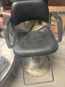 Stylist chair