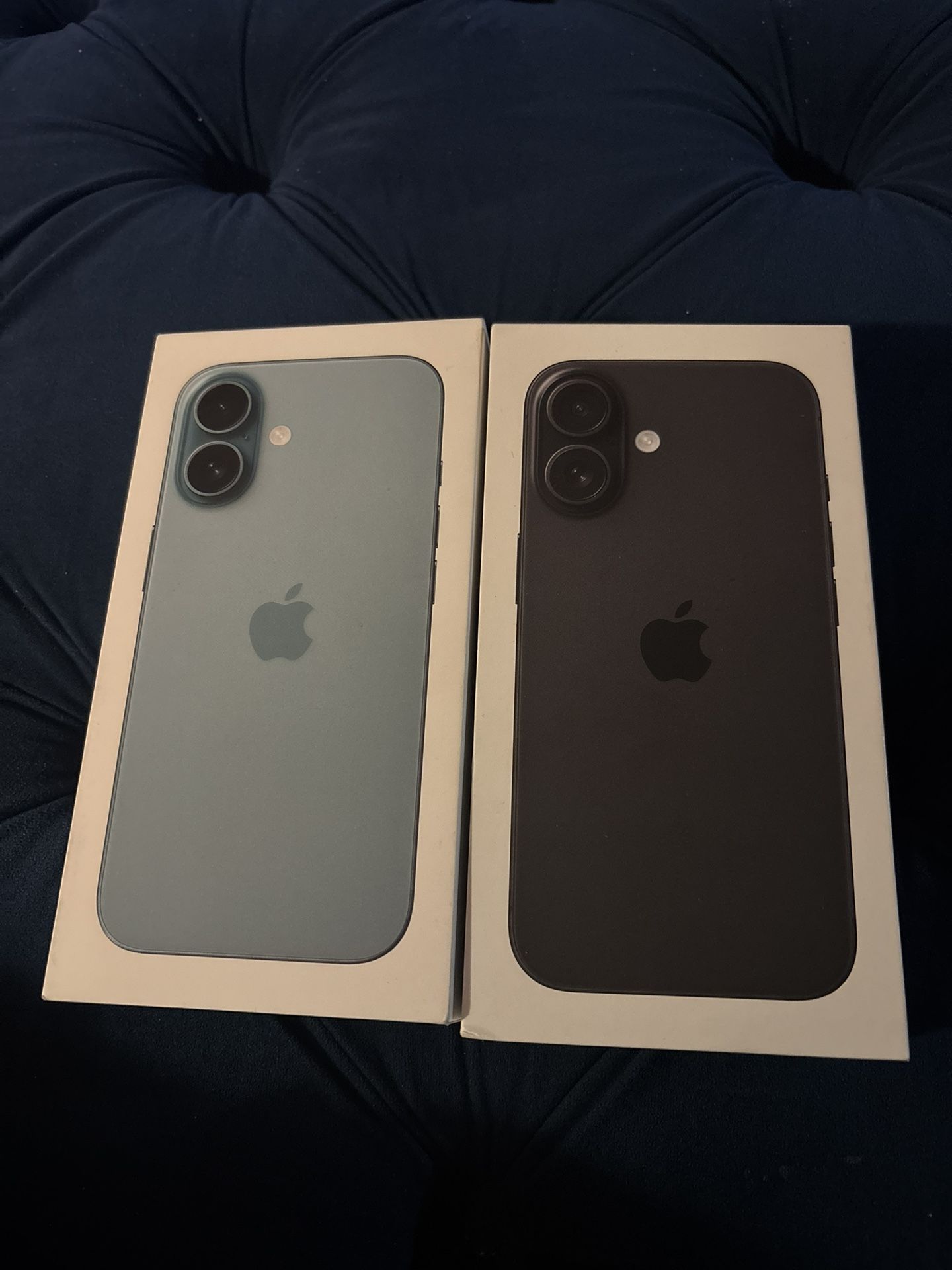 iPhone 16 128
