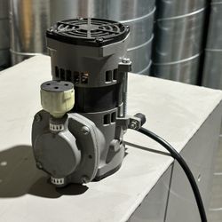 107CAB18 Thomas Oil-less Diaphragm Compressor / Vacuum Pump - Voltage: 110V-115V AC (50/60 Hz