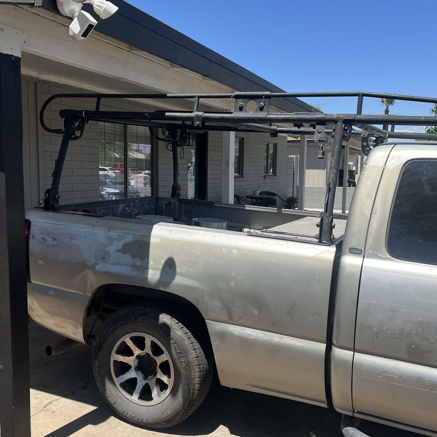 Chevy Silverado Racks $250  .OBO