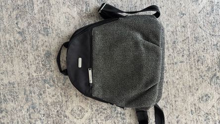 Small Baggallini backpack