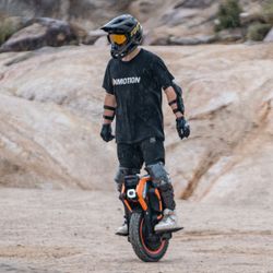 ELECTRIC Unicycle Inmotion V14