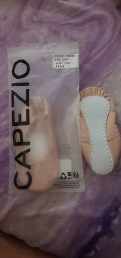 Capezio Ballet Shoes Size 7.5M
