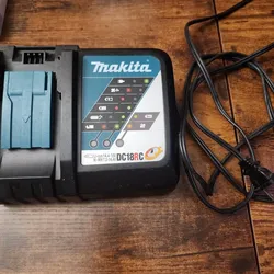 Makita DC18RC Battery Charger