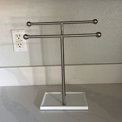 Towel or Jewelry Hanging 