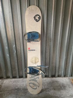 used snowboard