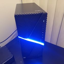 Dell Gaming computer And Sceptre Monitor