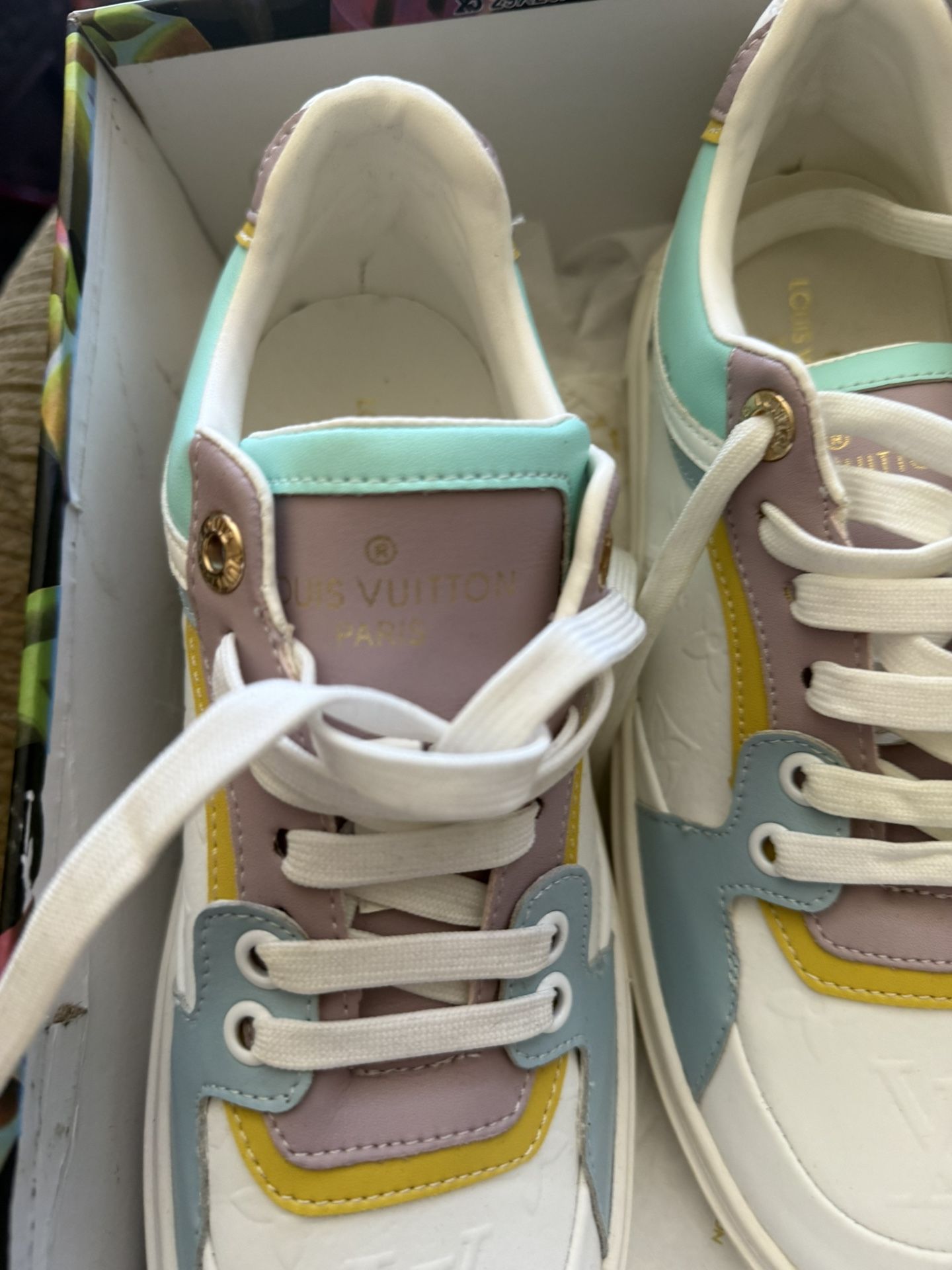 Nib Louis Vuitton sneaker, tennis shoe running sport women’s