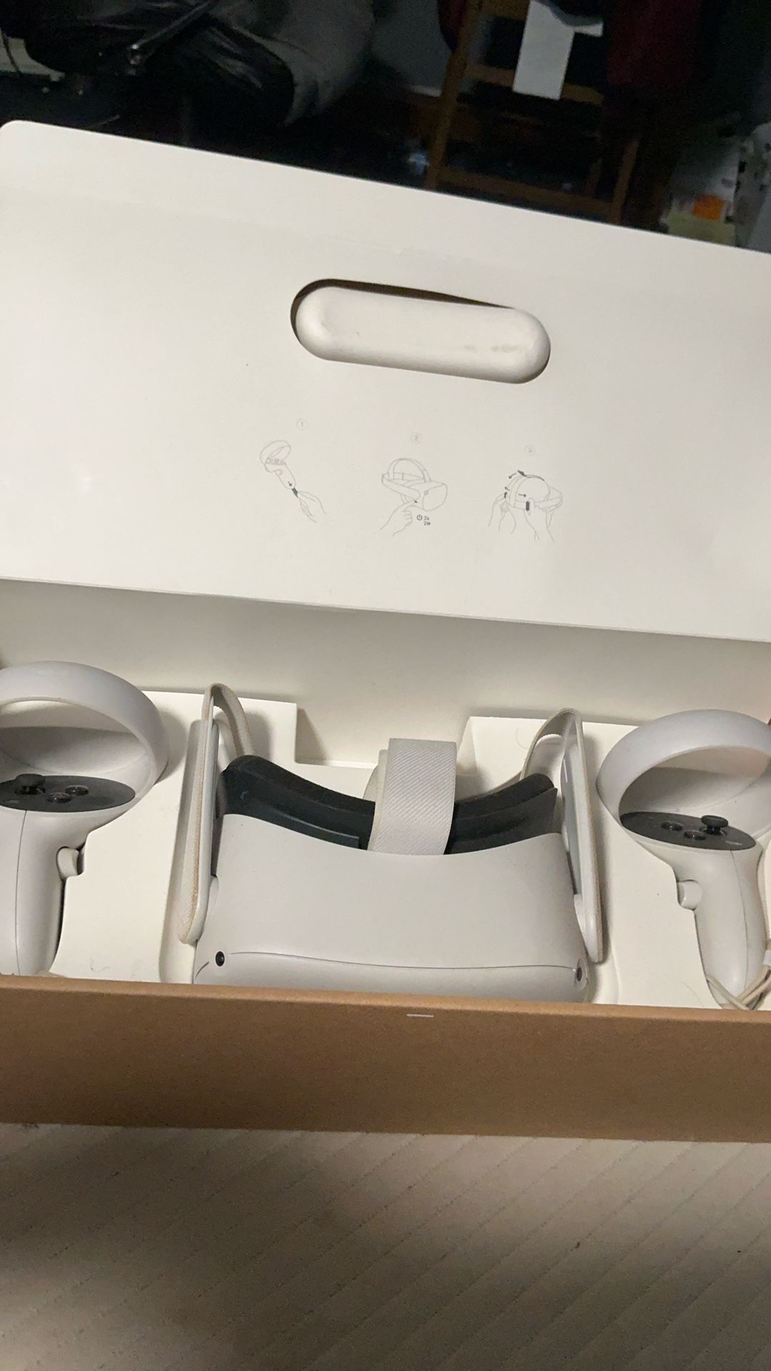 Oculus Quest 2 Barely Used Original Box