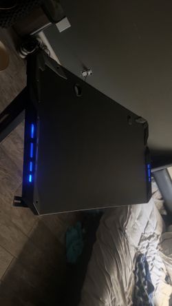 Gaming desk