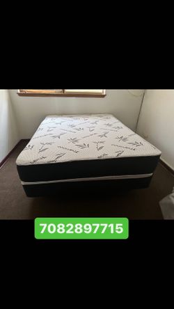 Huge sale for Mattress And Box Twin size #mattress and box 150.$ full 190$ Queen 200$ king 290$. free delivery free set up 708….289…7715… cash or Zell