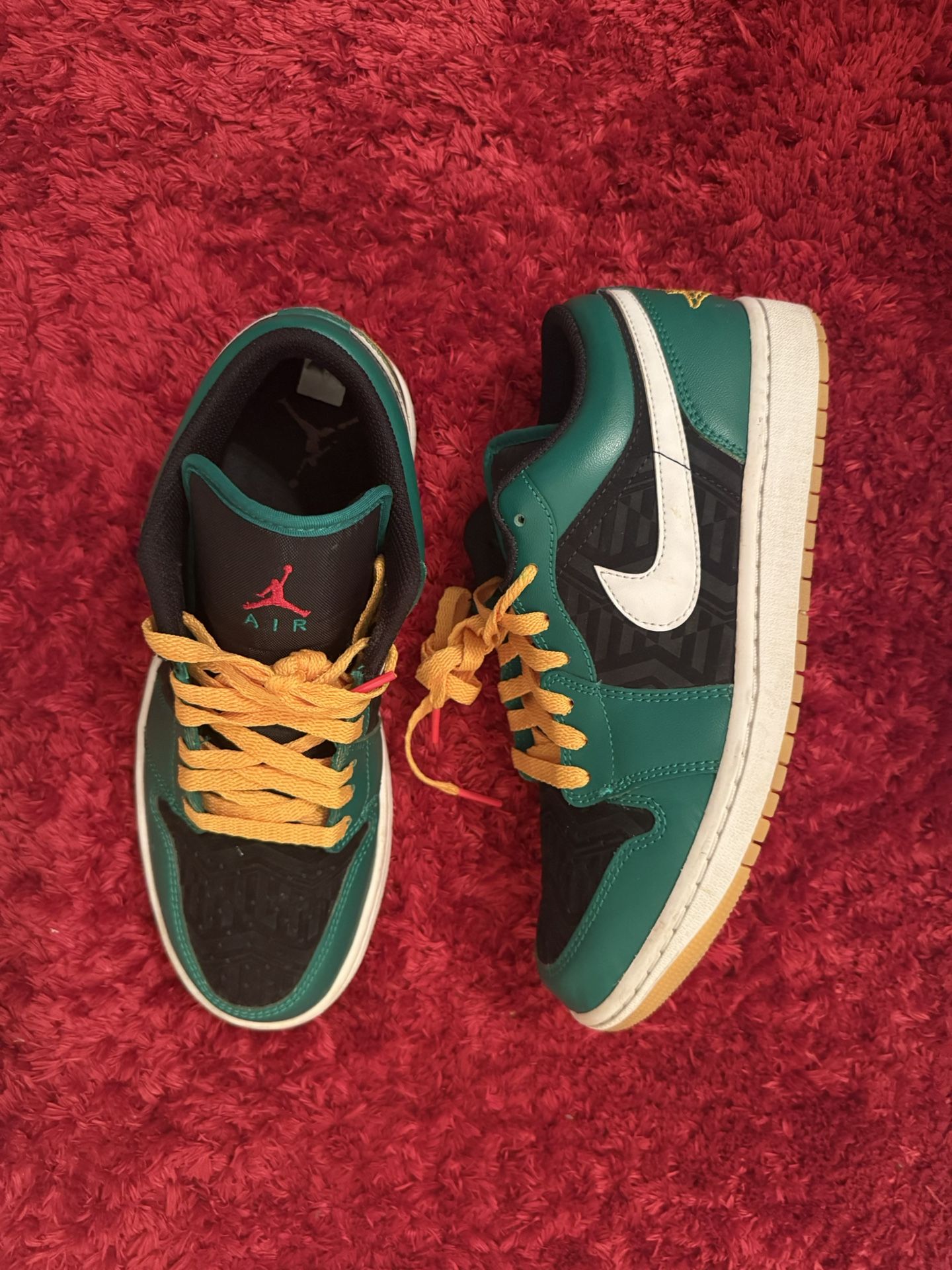 Nike Air Jordan 1 Low SE "Holiday Special - Malachite Green" Men’s 8