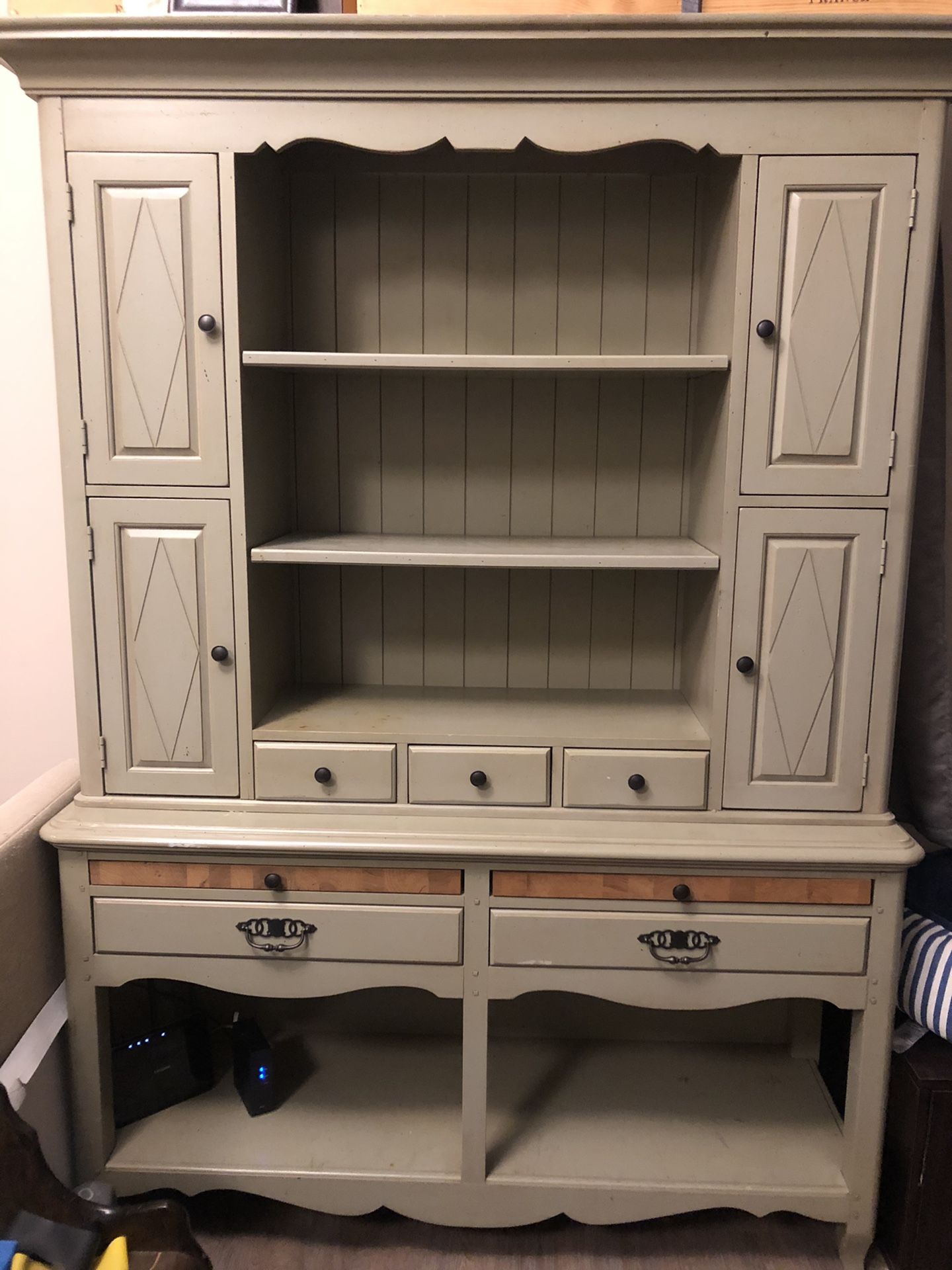 Solid wood kitchen hutch