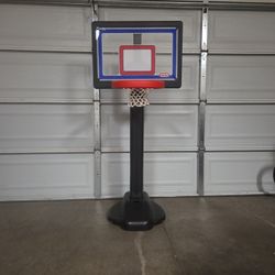 Little Tikes Basketball Hoop