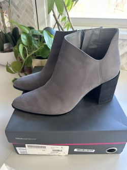 Vince Camuto Booties Size 10.5
