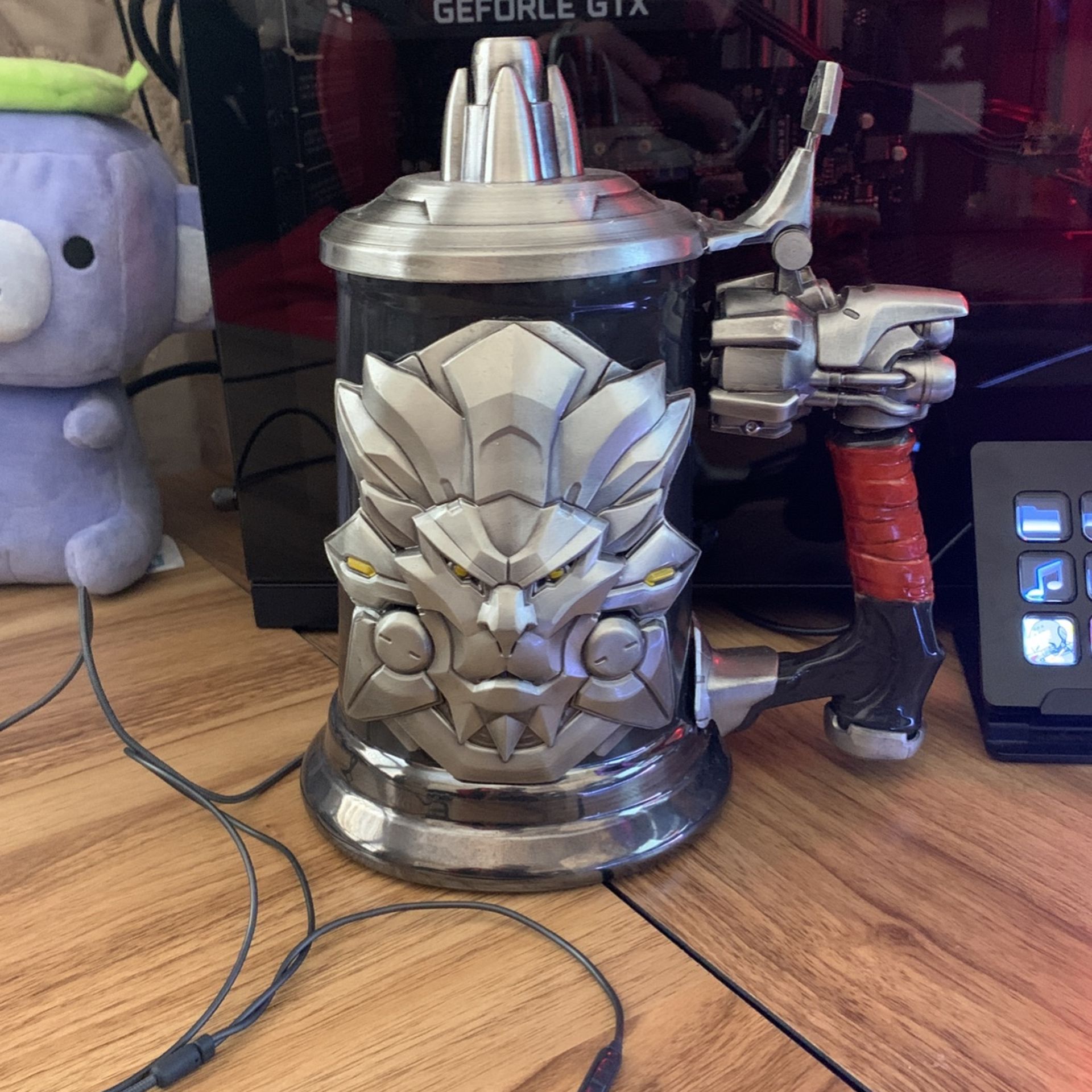 BlizzCon Reinhardt Stein Mug