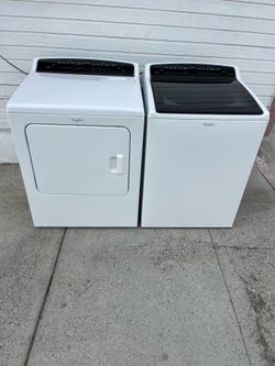 Washer & Dryer Set