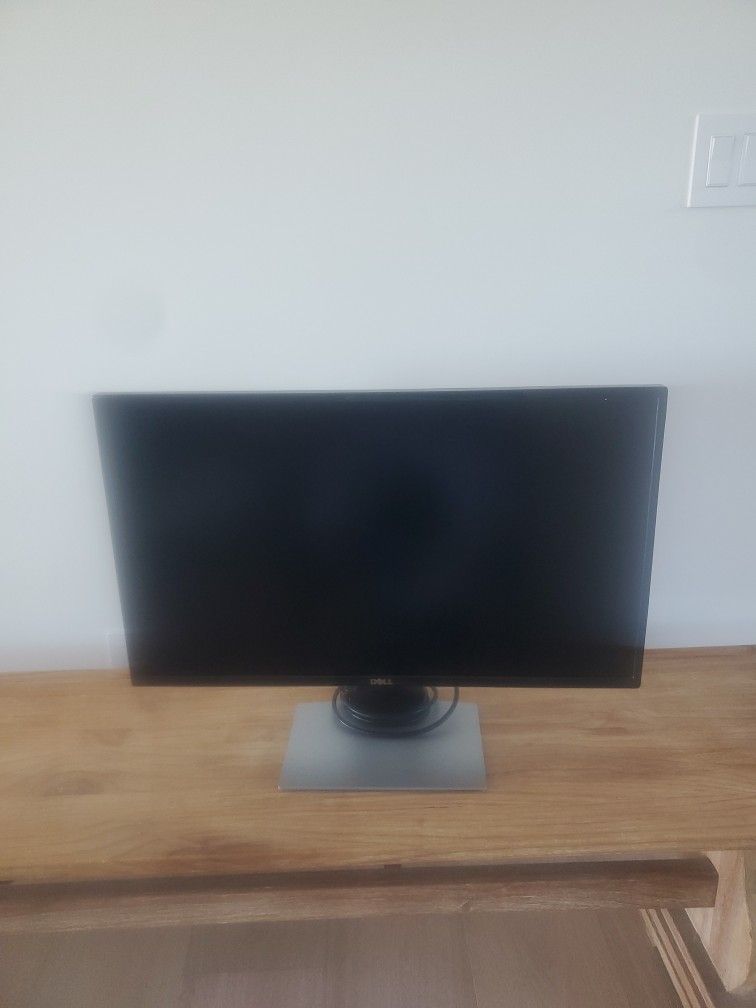 Dell 27" LCD Monitor