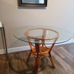 Dinner Table Perfect Condition $40