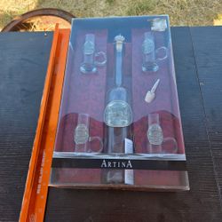 ARTINA DECANTER SET