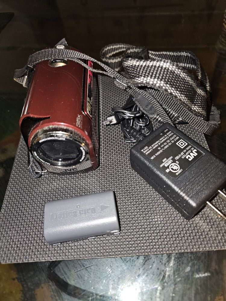 JVC Everio GZ MG330RU Hybrid 30GB Hard Disk Digital Camcorder Red (SD card not included)