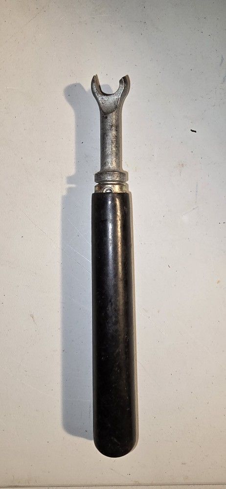 LEMCO 30 LB TORQUE WRENCH