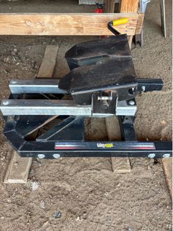 5th wheel hitch tow