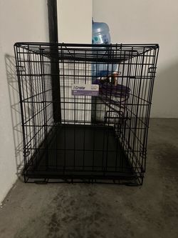 Dog crate