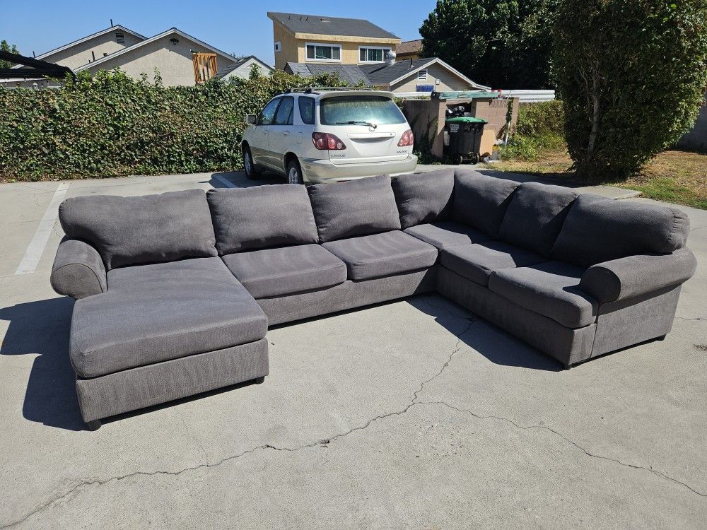 Large Gray Sectional Sofa 💥 Free Delivery 💥