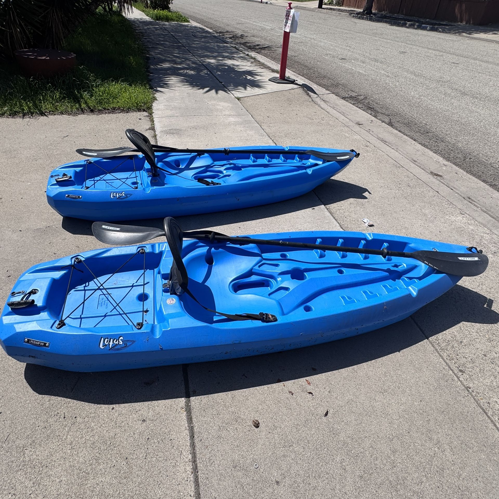 2 Lifetime Lotus 80 Kayaks