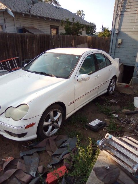 2004 Mercedes-Benz C-Class