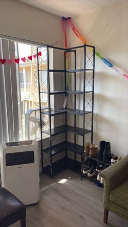 Free shelf!