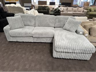 Brand new mink gray comfy sectional (reversible chaise)