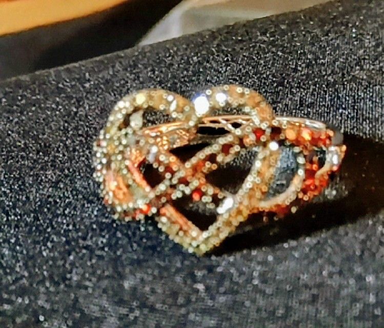 Beautiful ❤️ 🤩 Ladies Infinity Ring
