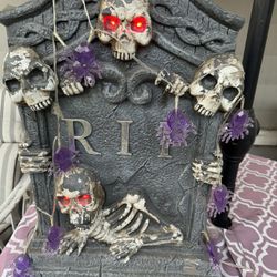 Halloween Gravestone 