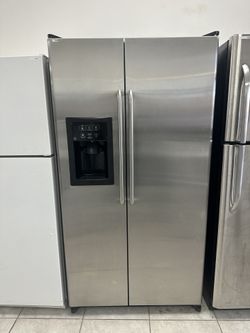 GE Refrigerator