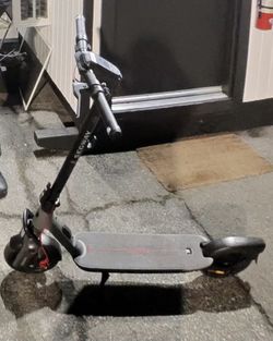 Segway F3 Electric Scooter DEAL!