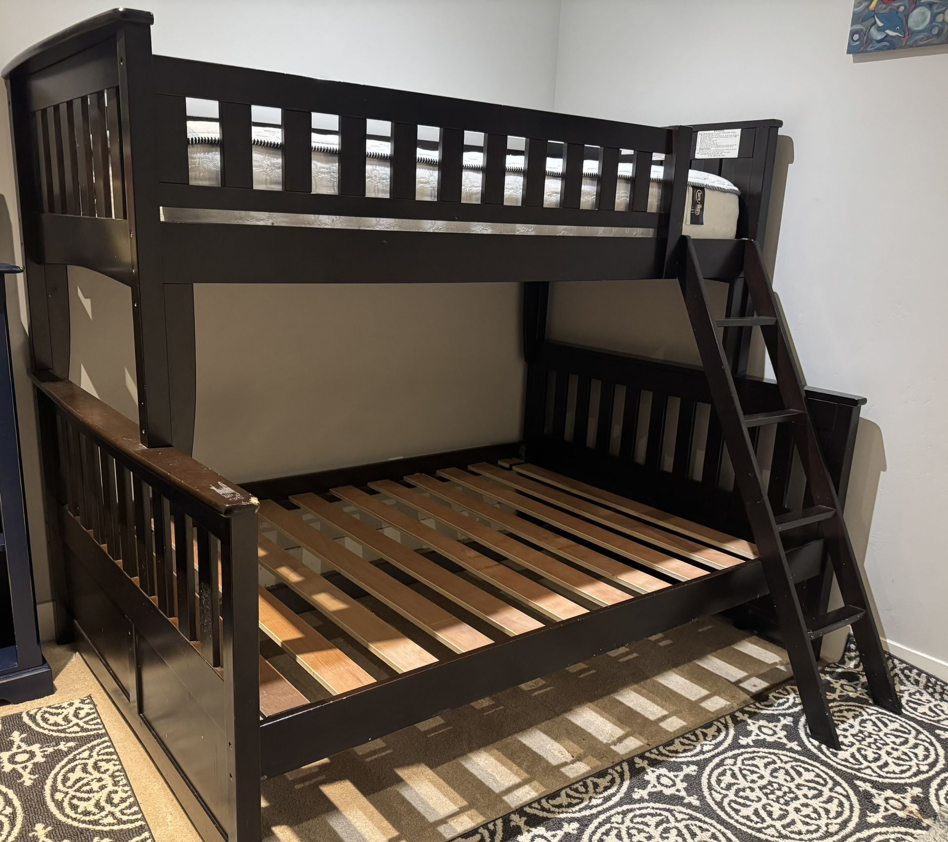 Twin & Full Bunk Bed with Stairs, Solid Wood Bunk Beds good Used ondition.