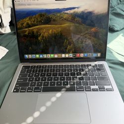 MacBook Air - 13-inch, M3, 2024, 8GB