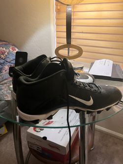 Nike Alpha Men’s Football Cleats 