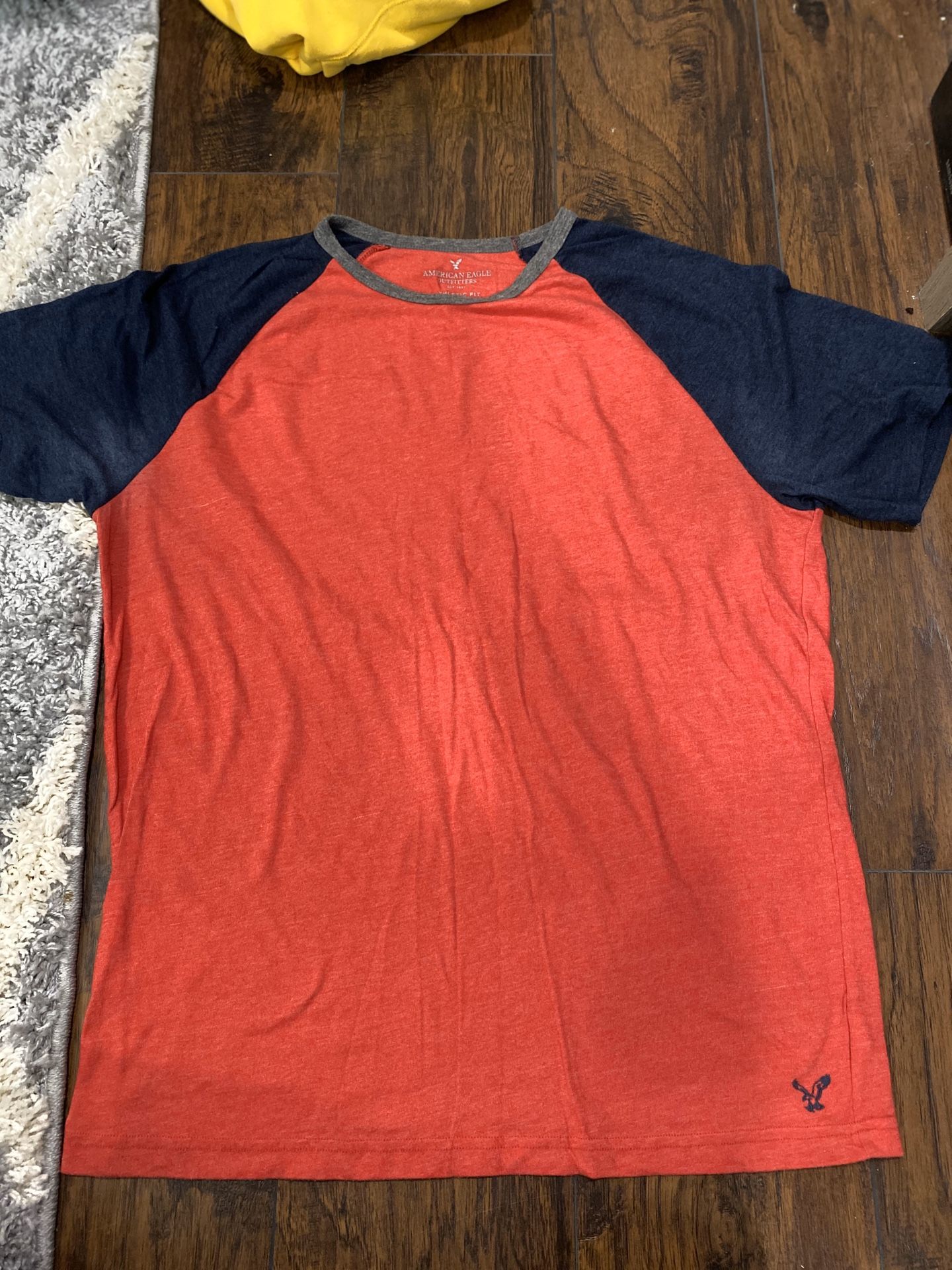 Shirt men’s American eagle XL