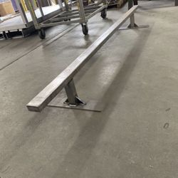 Ramp /rail / Skateboard 