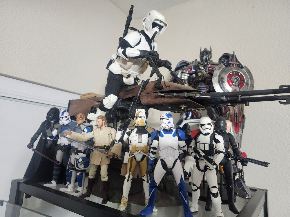 Star Wars Figures LOT for Sale in Riverside, CA - OfferUp