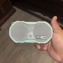 Altec landing speaker