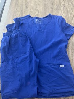 FIGS Scrub Set