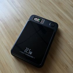 22.5W Fast Wireless Charging Power Bank